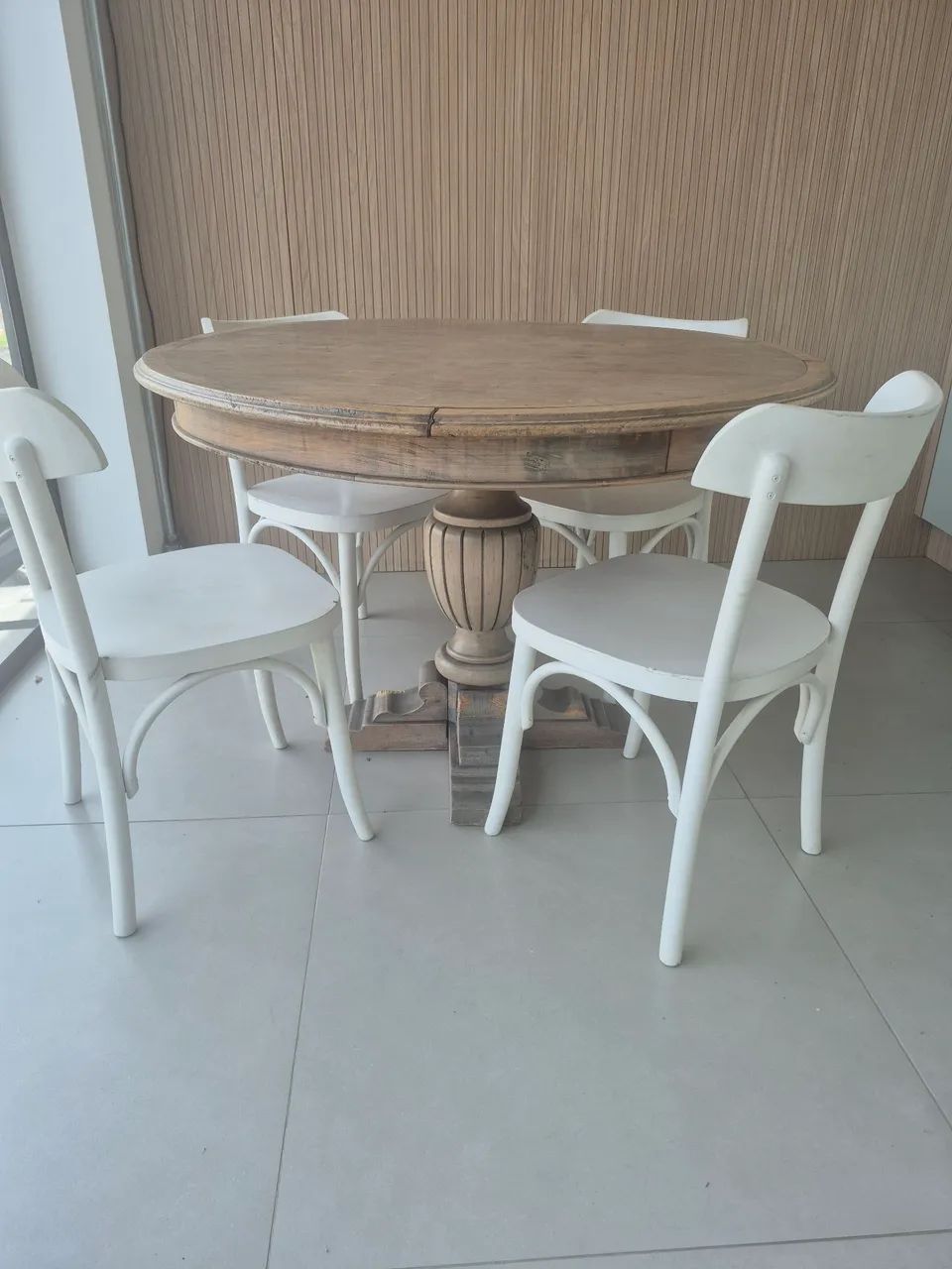 Conjunto Mesa e 4 cadeiras - Foto 2