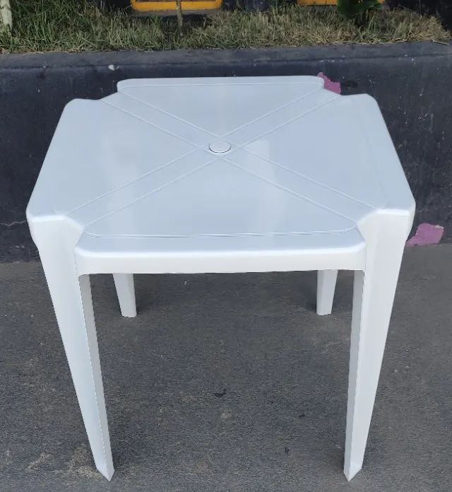 Mesa Plástica Cabo Branco ou Preta