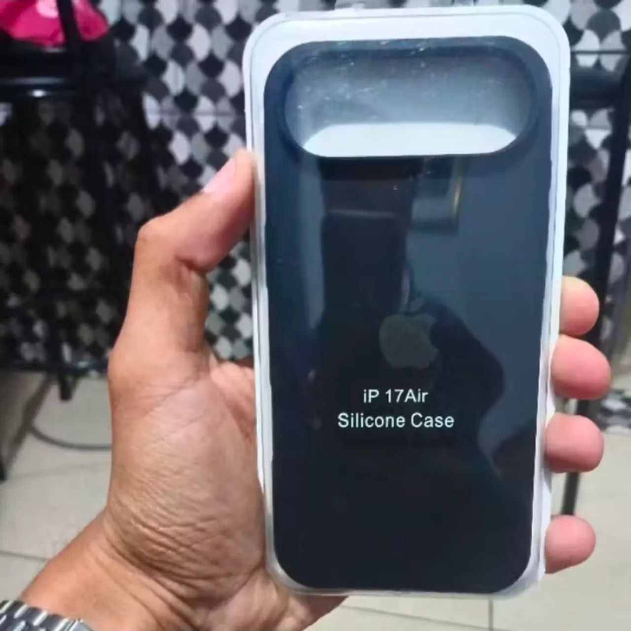 Capa iPhone 17 Air Silicone Case 