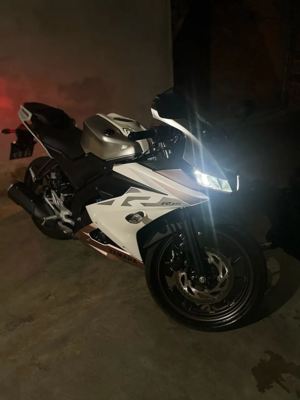 Vendo ou troco yamaha r15 - Foto 2