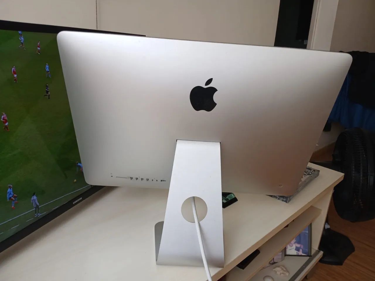 iMac 21,5 - 2017 Full HD - Excelente Estado - Precisa Troca de HD