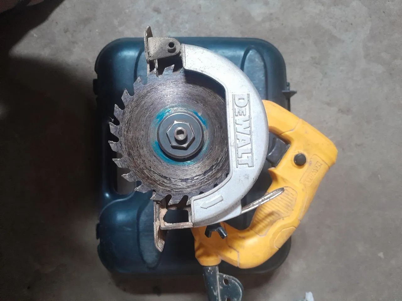 Serra mármore DeWalt 