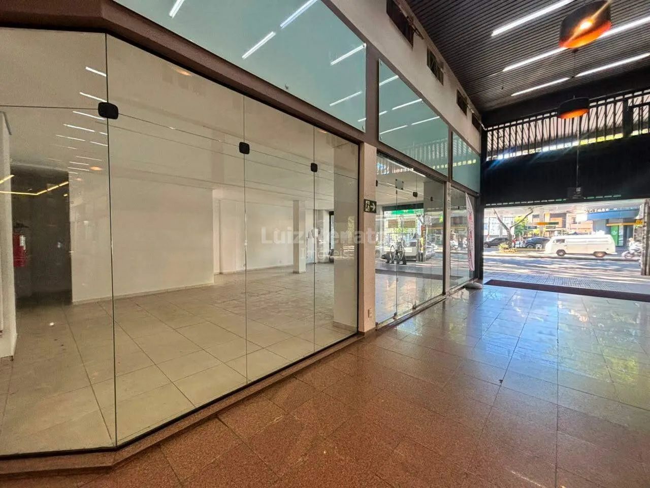 Loja para aluguel, 102m² de área no Cidade Jardim