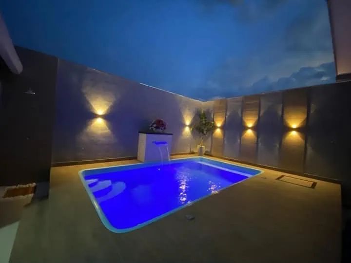 Piscina de fibra ?