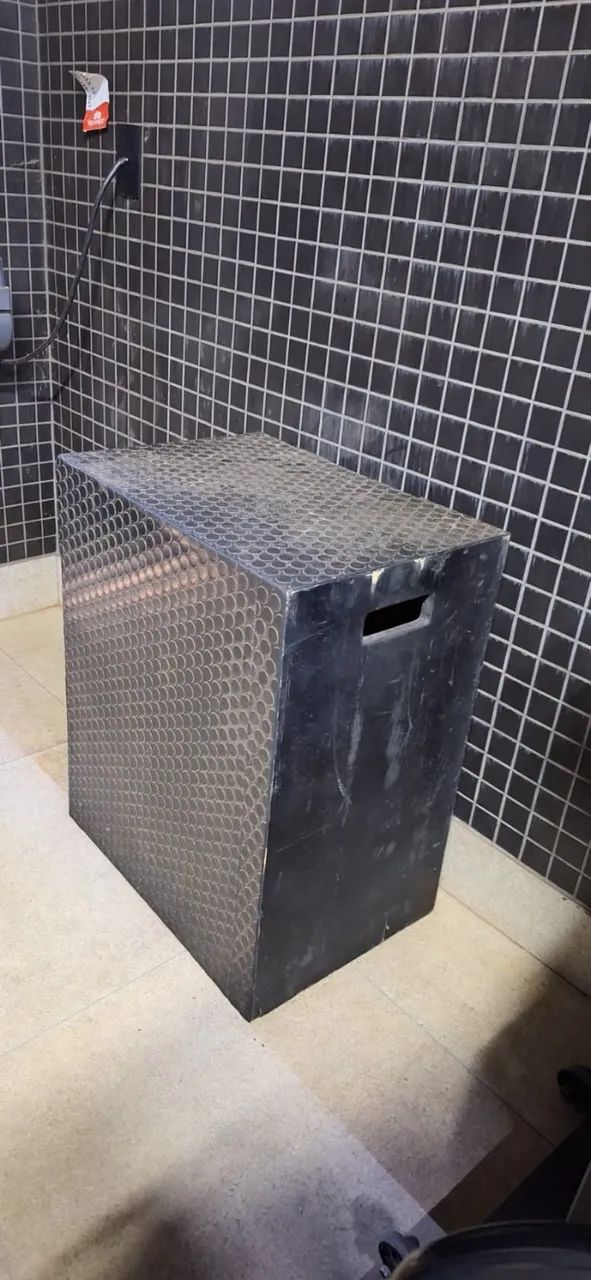 Caixote com antiderrapante