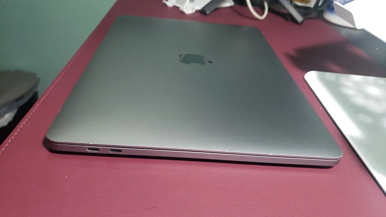 MacBook Pro, I7 - 2020 - Foto 4