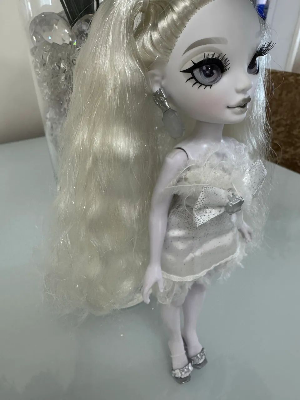Boneca Rainbow High/ Shadow High Natasha  - Foto 2