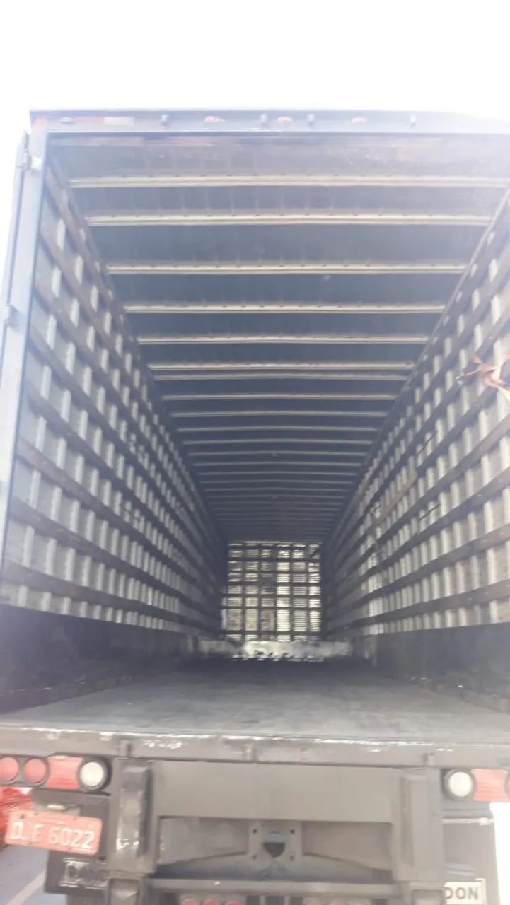 Carreta rodofort 2005 30 paletes sem pneus aceita troca  - Foto 2