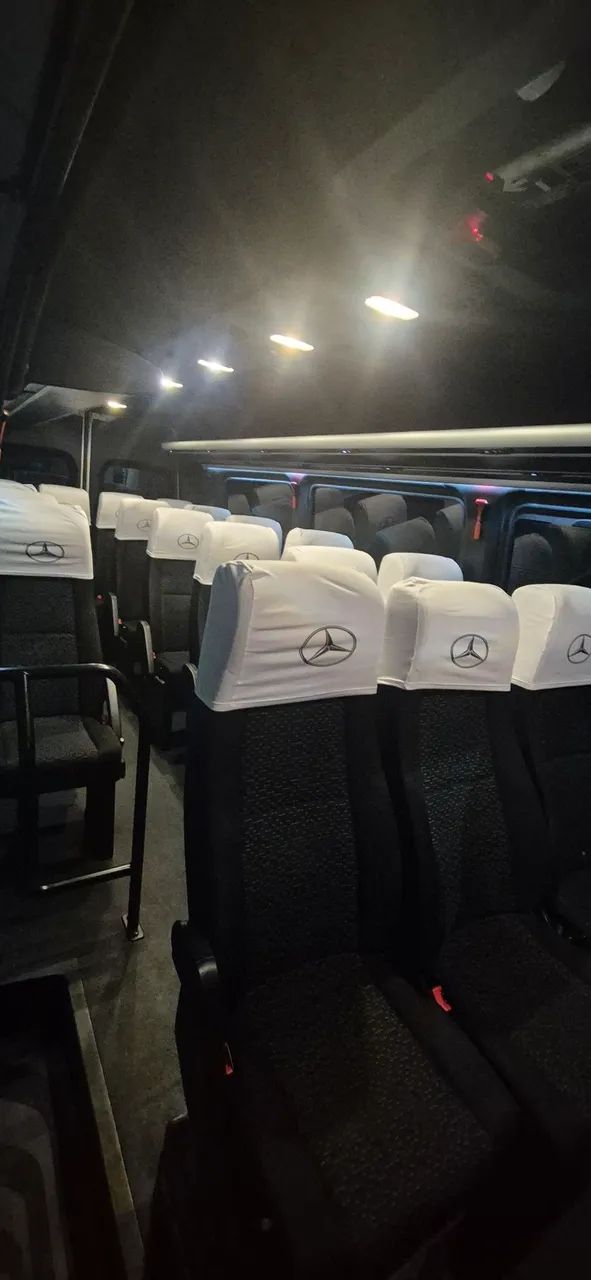  VAN PARA TURISMO, VIAGENS E FRETAMENTOS - Foto 3