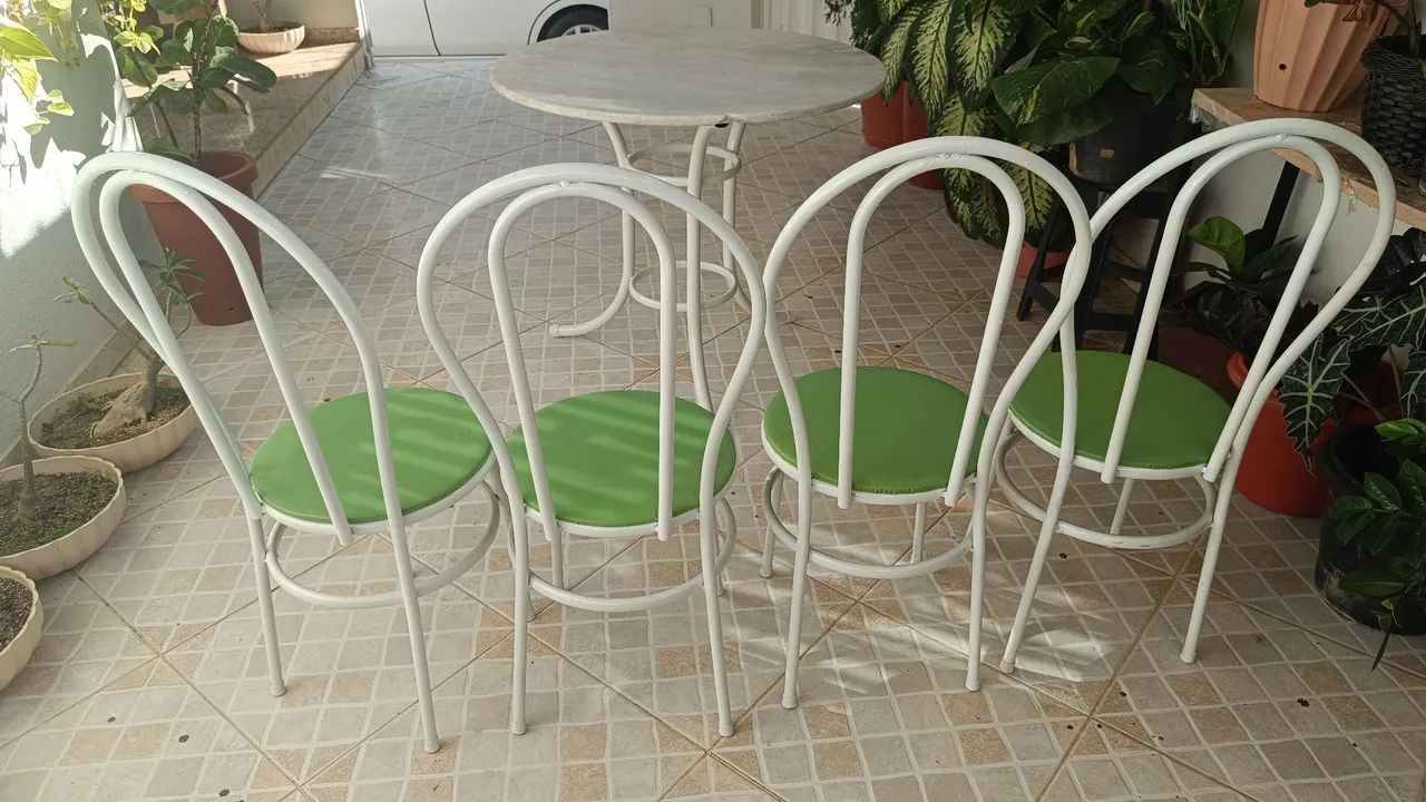 Mesa com cadeiras  - Foto 3