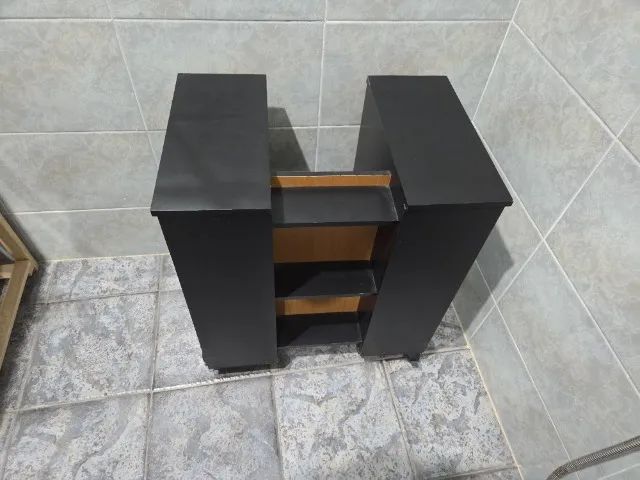 Armário de banheiro
