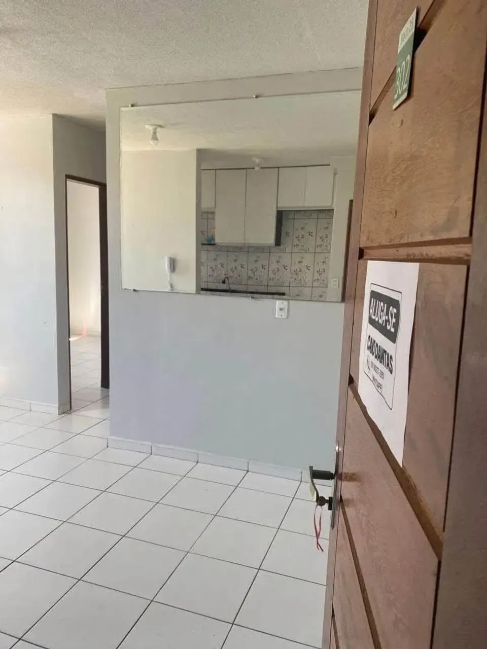 Ideal samambaia 3 andar escada peço caução 2 quartos