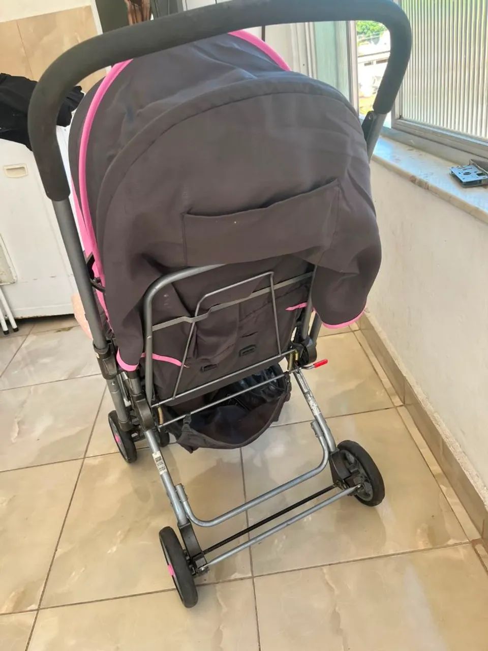 Carrinho de bebê Cosco (Semi-novo) - Foto 4