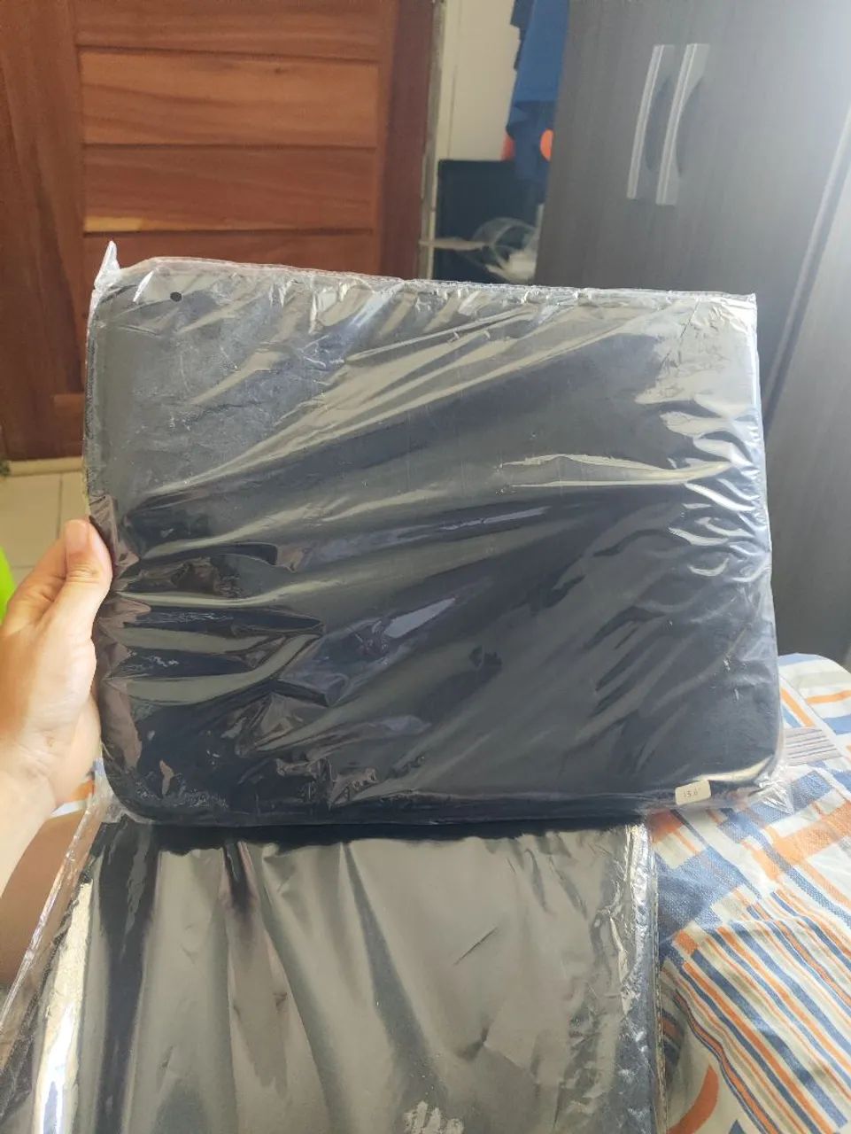 Capa de notebook 15.6polegadas acolchoada por 25,00 - Foto 2