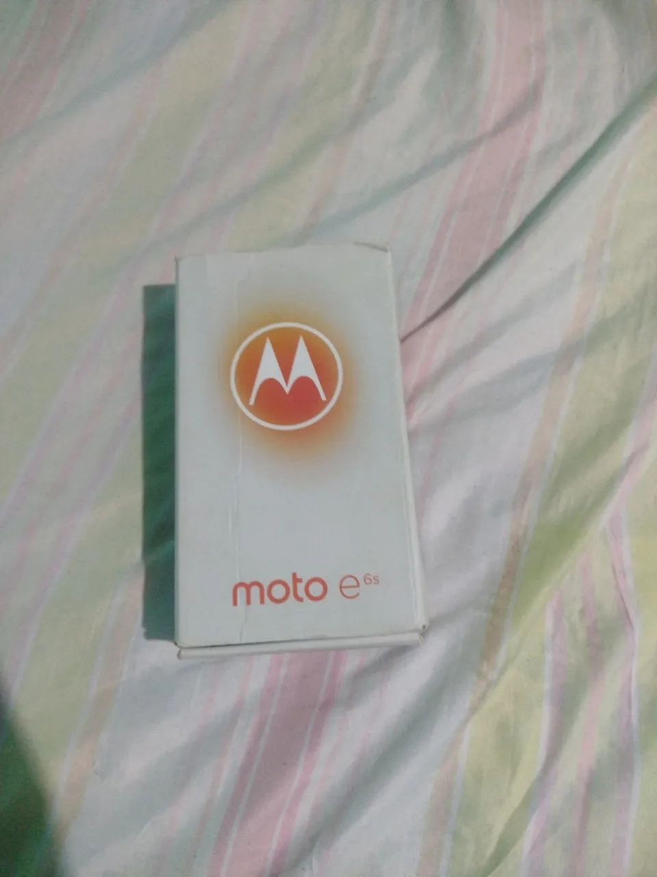 Celular moto e 6s em bom estado
