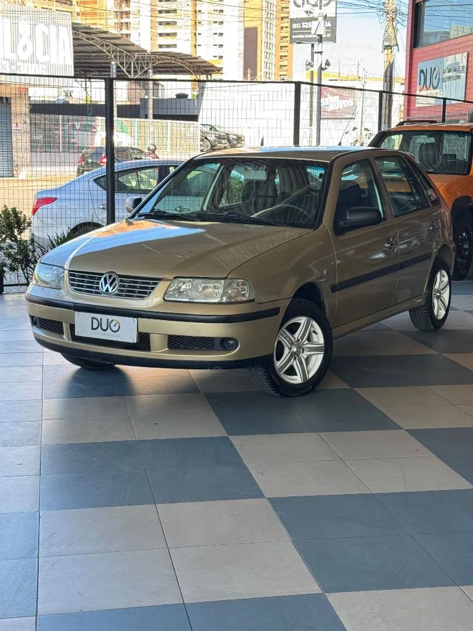 Volkswagen Gol Geração III Ouro 1.0 MI 16V Gasolina Mec. 4P 2001