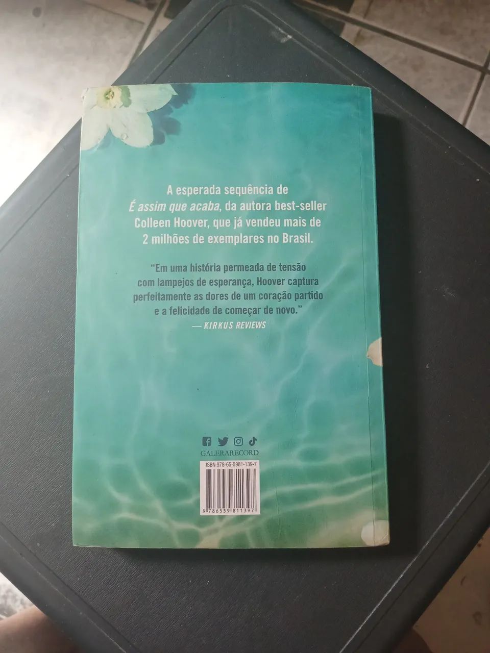 E Assim que Começa. Collen Hoover. - Foto 2