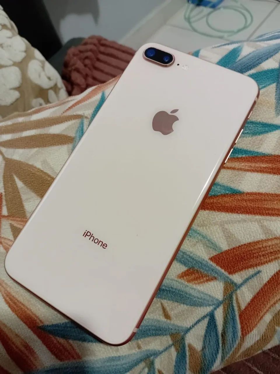 Celular iPhone 8 Plus - Foto 2