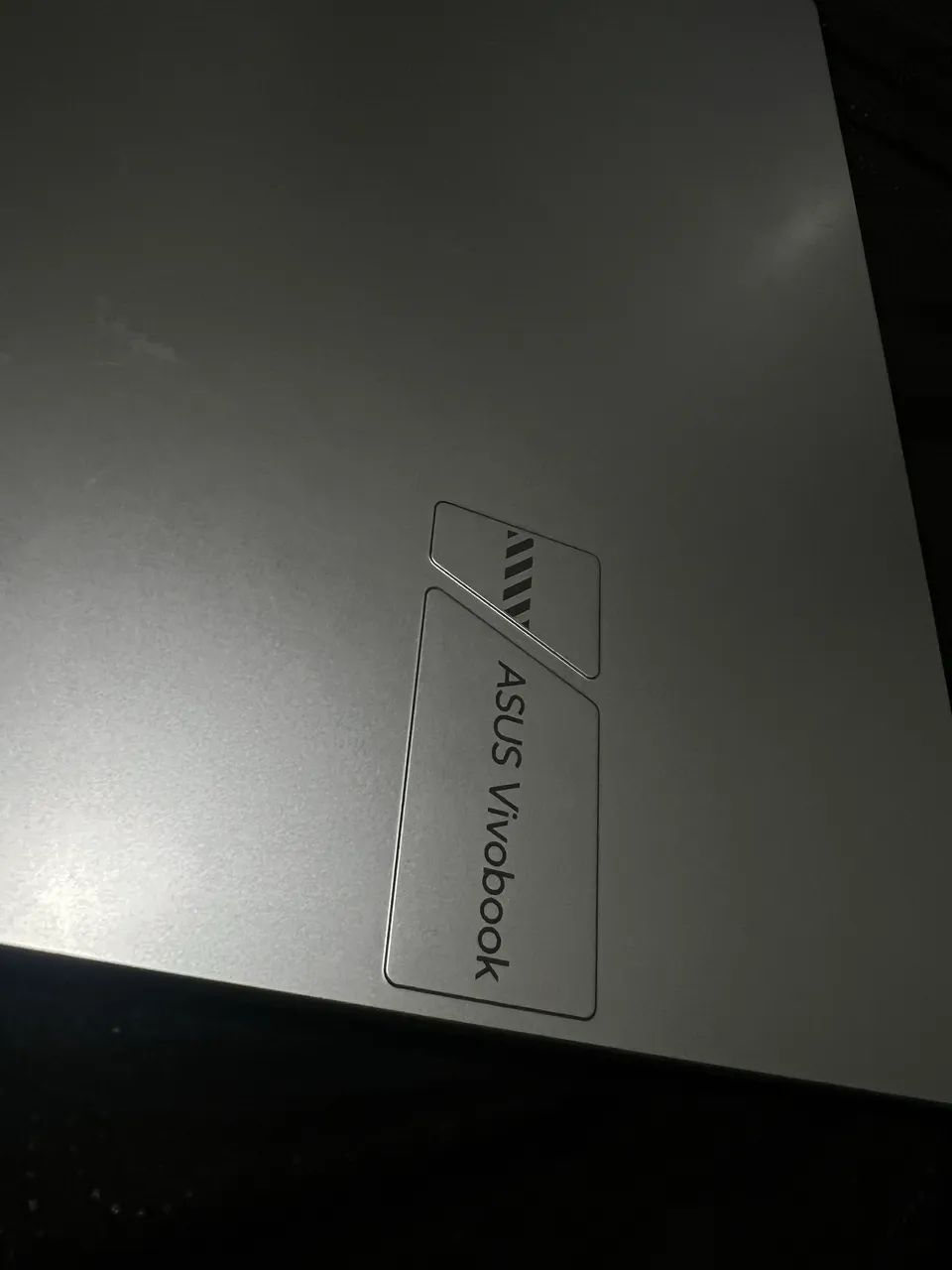 Notebook Asus i5 8 ram 512 SSD excelente - Foto 2