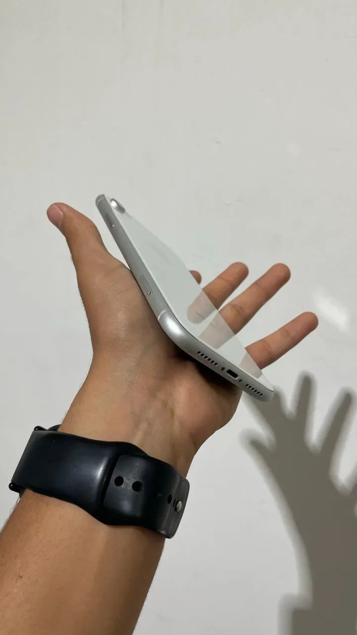 iPhone XR 64gb Branco - Foto 3