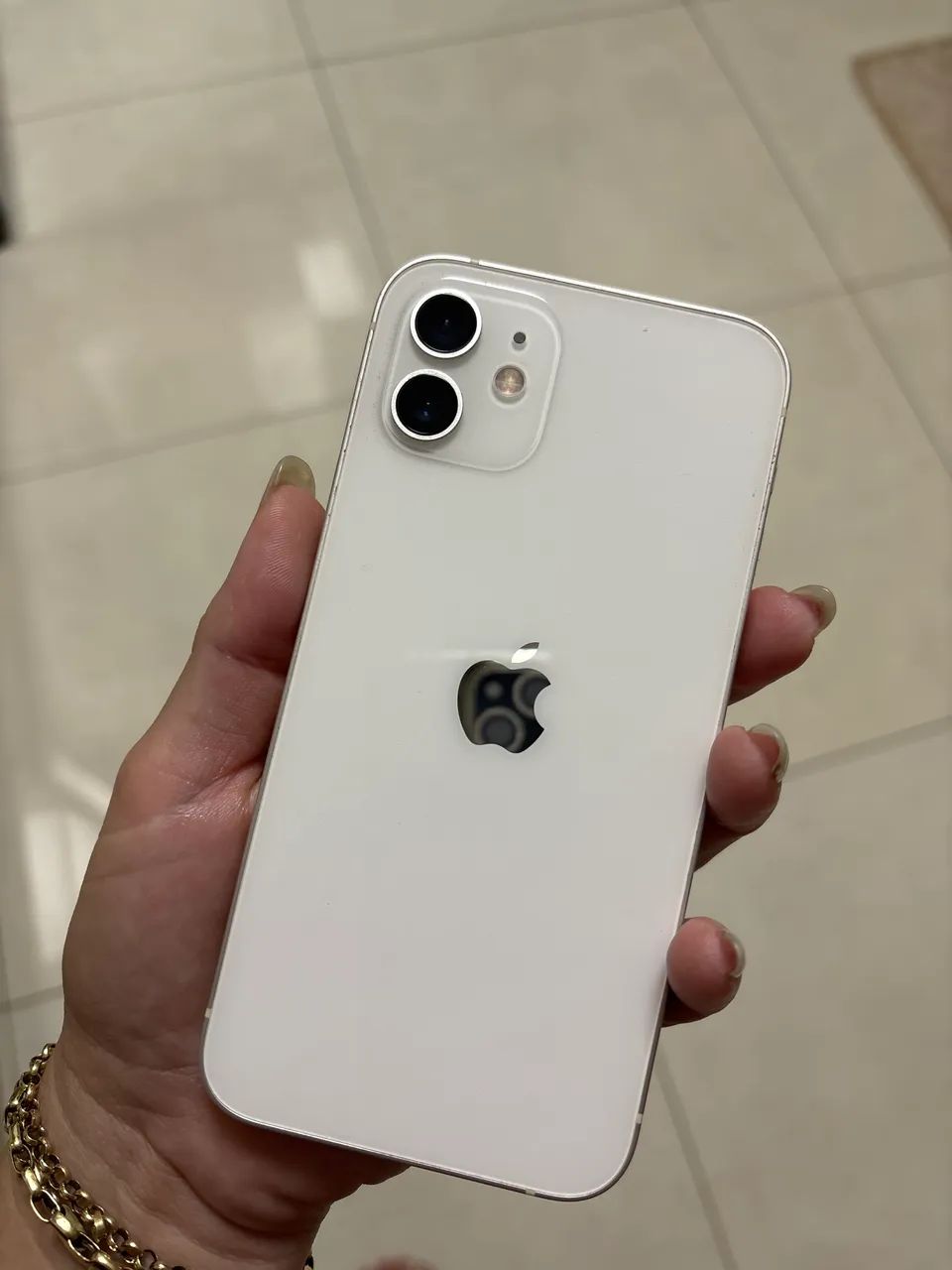 iPhone 12 impecável 