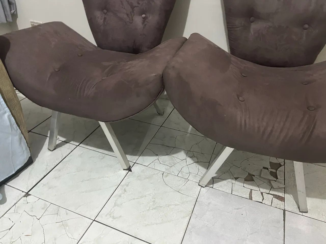 Duas poltronas e um poof  - Foto 3