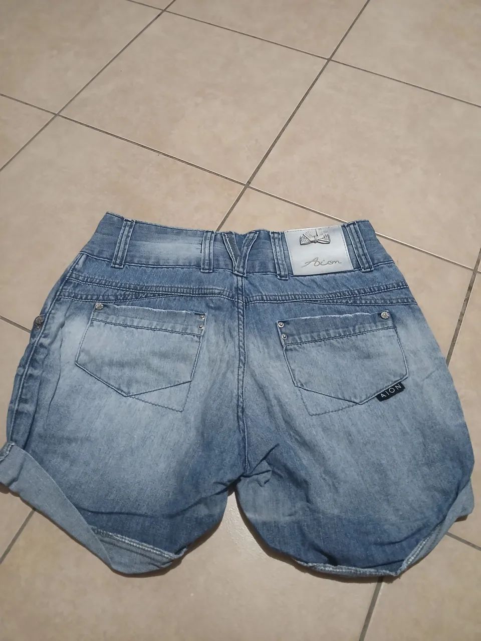 Vende-se shorts jeans  - Foto 2