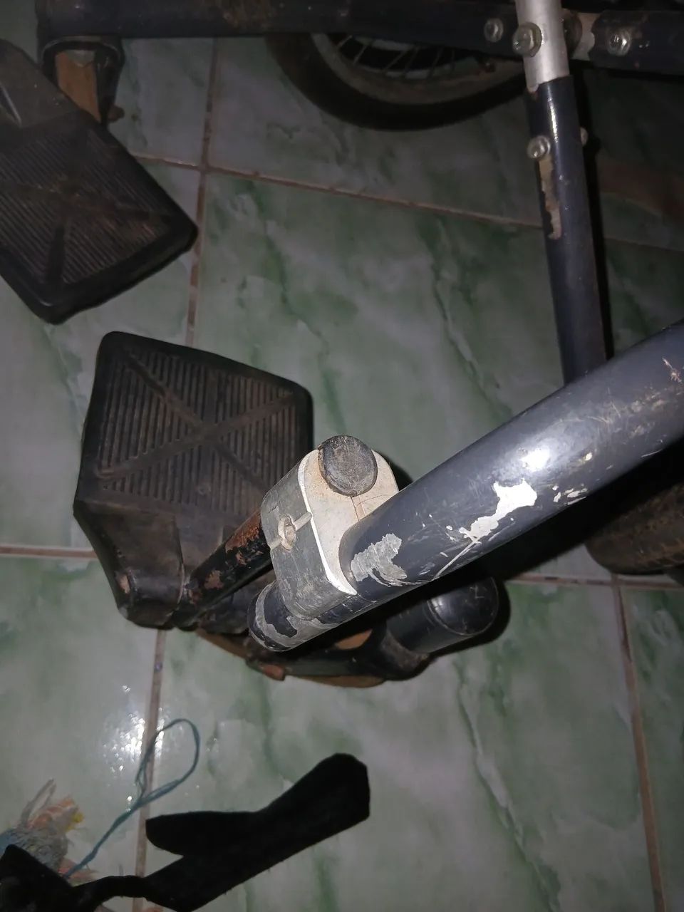 Cadeira de rodas pequena  - Foto 2