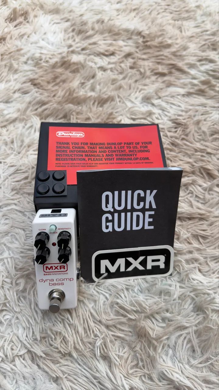 MXR Dyna Comp Bass M282- Compressor para Contrabaixo