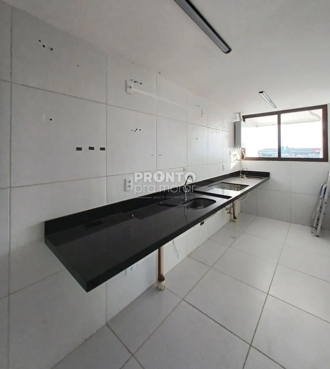 Apartamento com 3 quartos em Imbiribeira