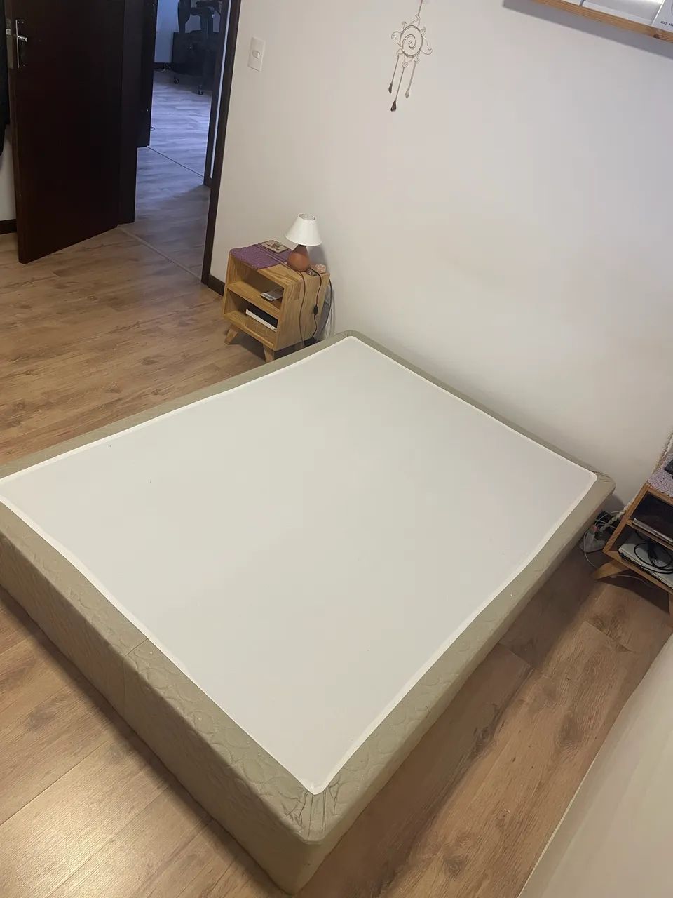 Double bed box465548203766599681