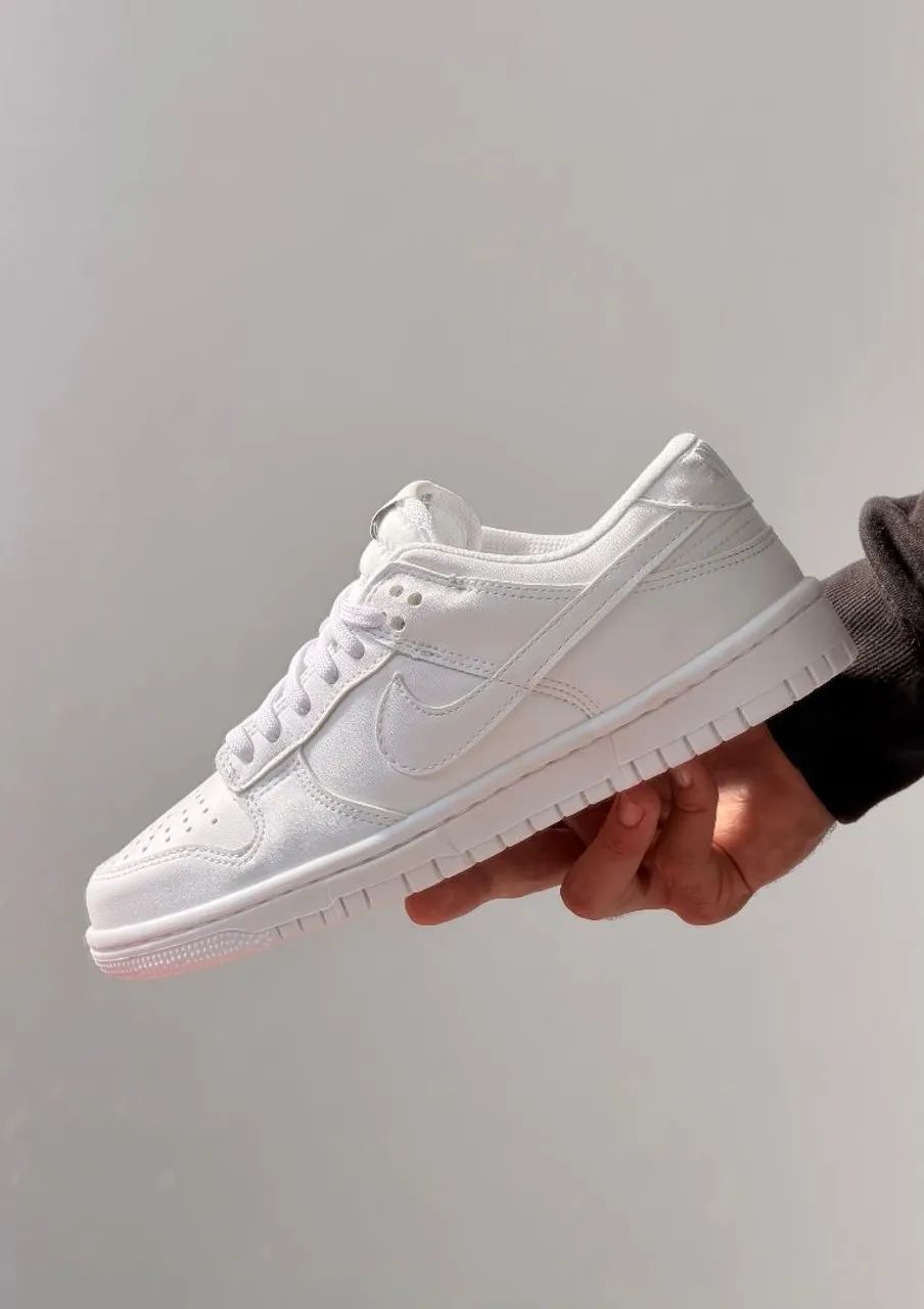 Nike SB Dunk Low Branco  - Foto 2