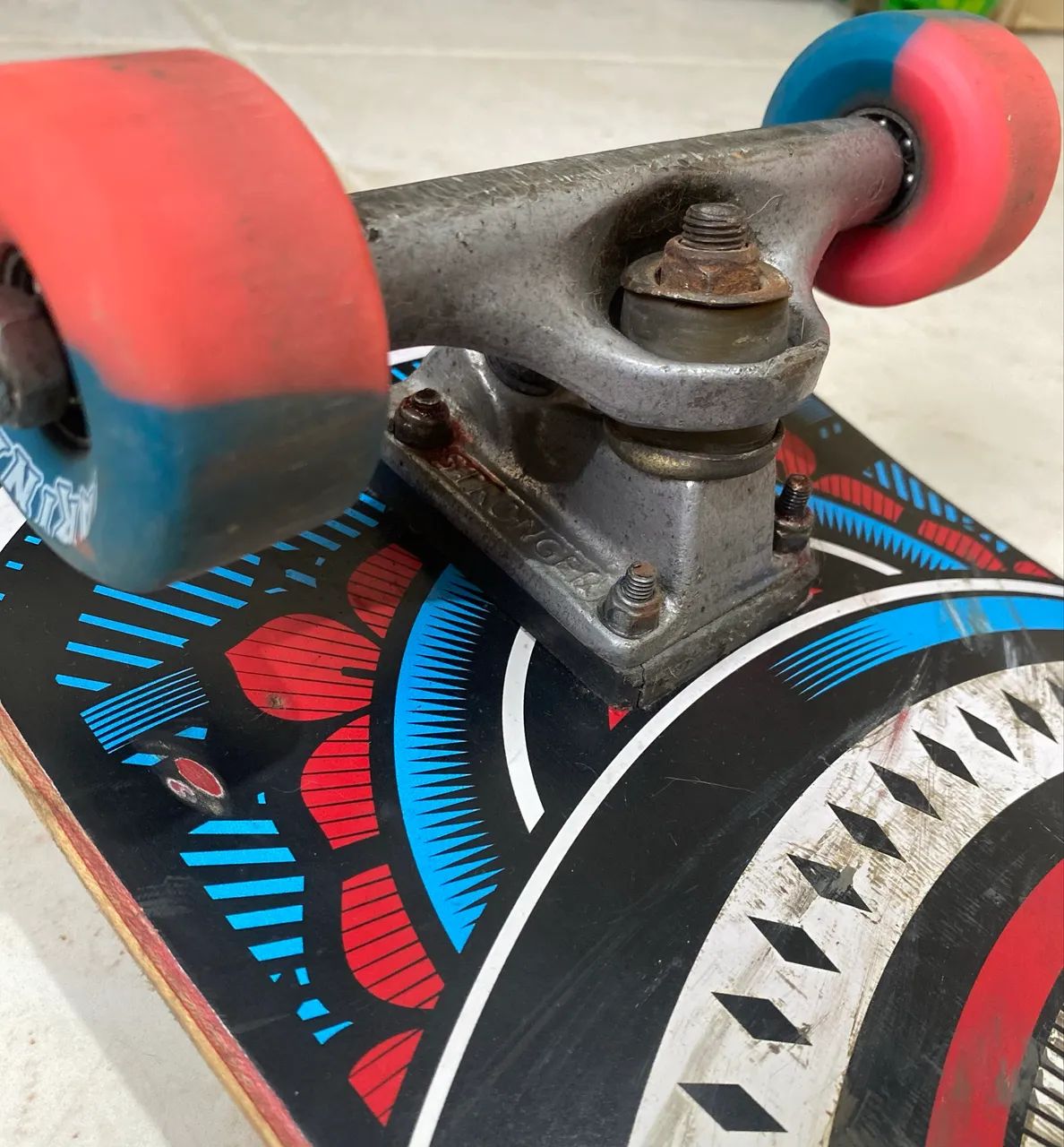 Skate com peças de qualidade - Foto 2