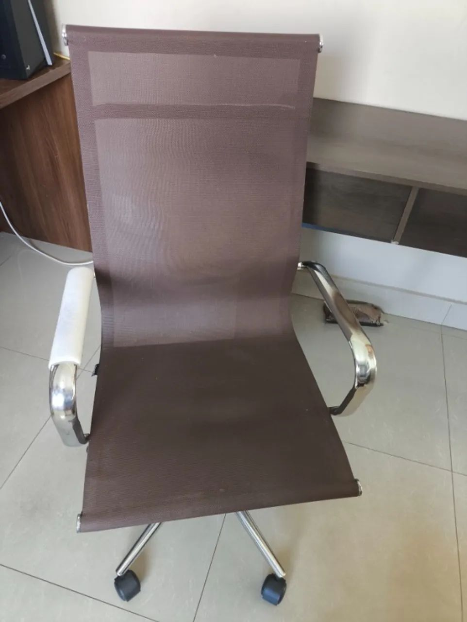 Cadeira Office Sevilha Alta Tela Café - Rivatti Móveis