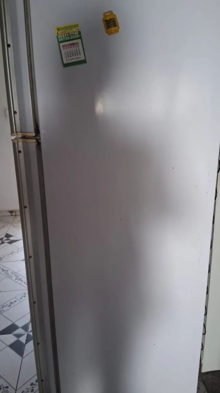 Geladeira com defeito