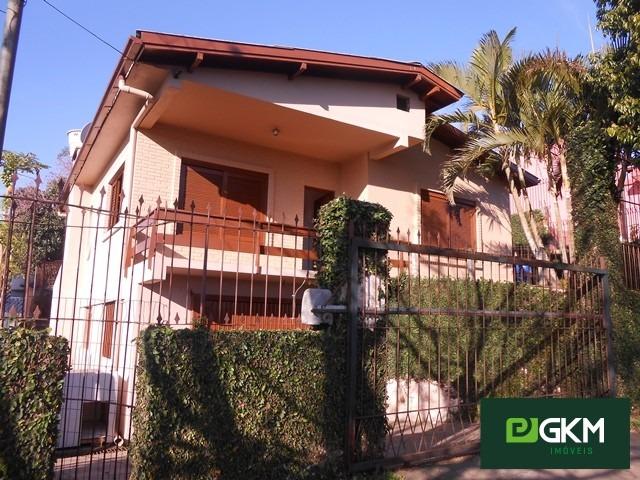 Linda casa com 03 dormitórios, Bairro Petrópolis, Novo Hamburgo/RS