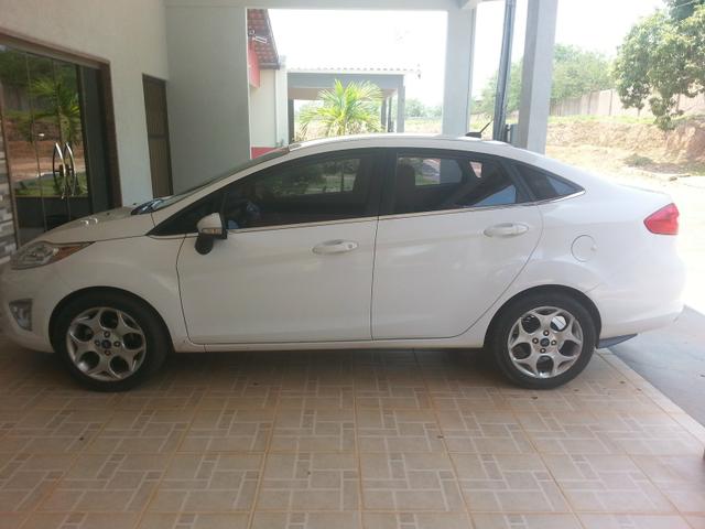 Ford new fiesta 12/13 $24,000 - Foto 2