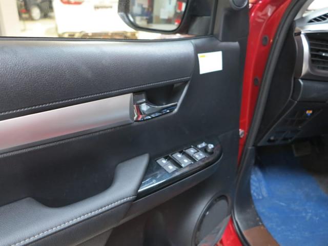 TOYOTA HILUX CD DSL 4X4 SRV AT 19/19 - Foto 13