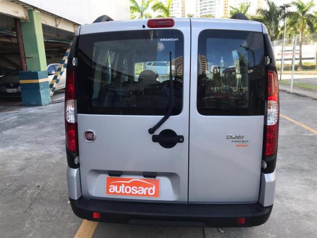 Fiat Doblò Essence 1.8 7L (Flex) - Foto 9