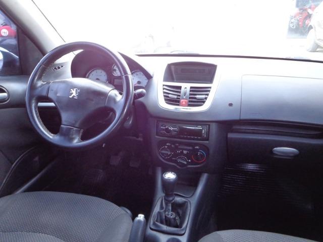 Peugeot - 207 1.4 XR Completo - 2013 - Foto 7