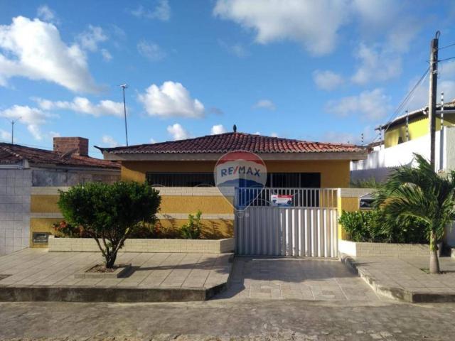 Casa de 03 Quartos sendo um suite