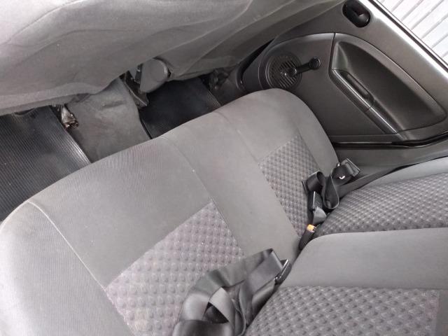 Ford Fiesta 1.6 Flex (2005) - Em ótimo estado!!! - Foto 7