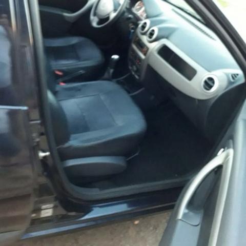 Renault Sandero - Foto 2