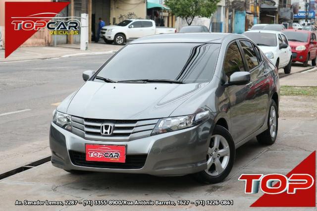 Honda City 1.5 DX 2011/2012 é na Top Car!