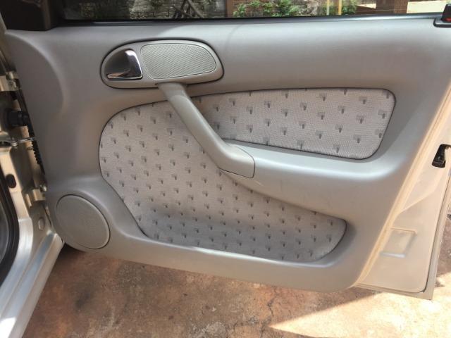 Volkswagen Parati Comfortline 1.8 Completa - Foto 11