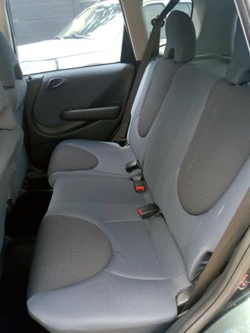 Honda fit 1.4 lx -ano:2005- aceito moto - Foto 5