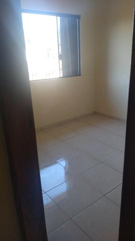 Casa esquina + sobrado em rua comercial super abaixo do preço para vender logo - Foto 2