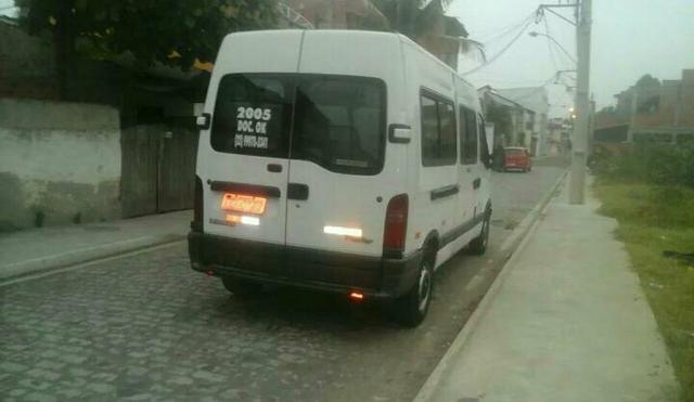 Renault master 2.5 minibus 16 lugares teto alto R$28.000 pra troca R$32.000 - Foto 8