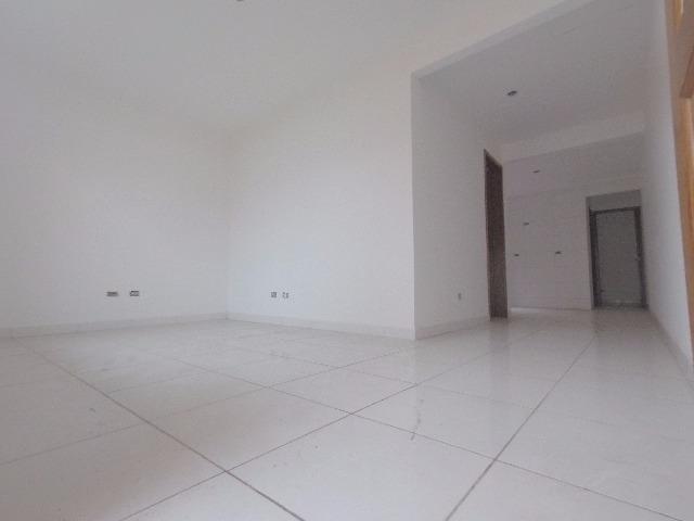 Linda casa com dois quartos e documentação inclusa, preparação para ático - Foto 6