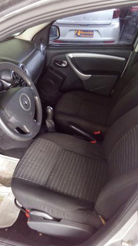 Sandero. 1.6. 2014 - Foto 5